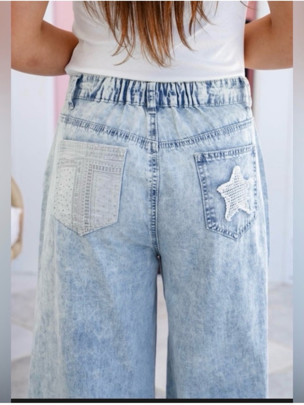 POL Light Wash Wide Leg Jeans with Star Patches - Picture 5 of 7